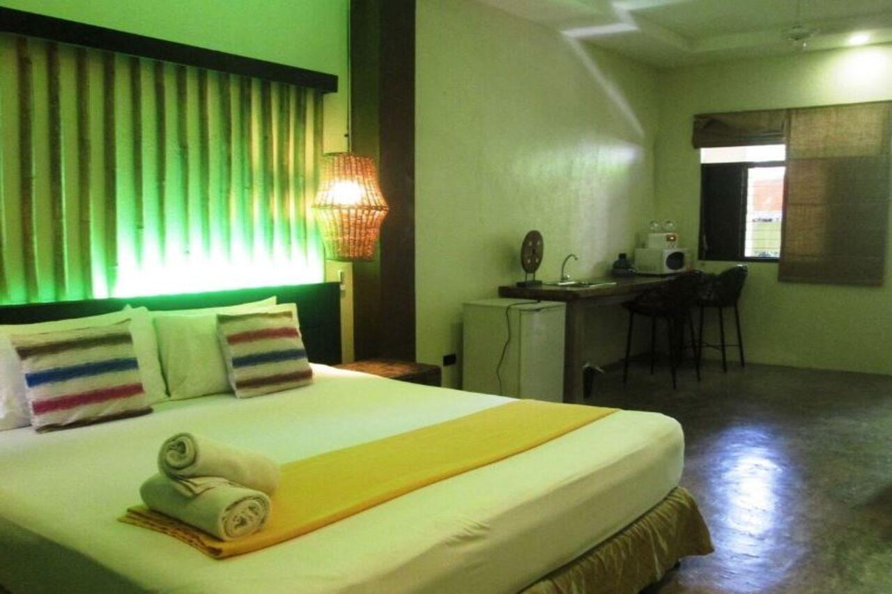 Bale Mi Hotel Balabag  Exterior photo