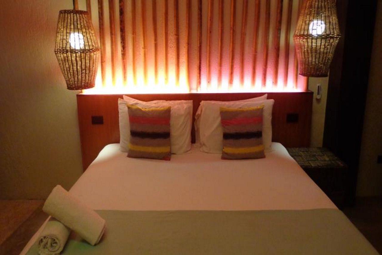 Bale Mi Hotel Balabag  Exterior photo