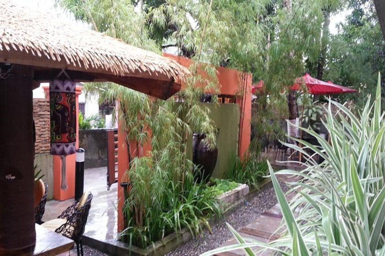 Bale Mi Hotel Balabag  Exterior photo