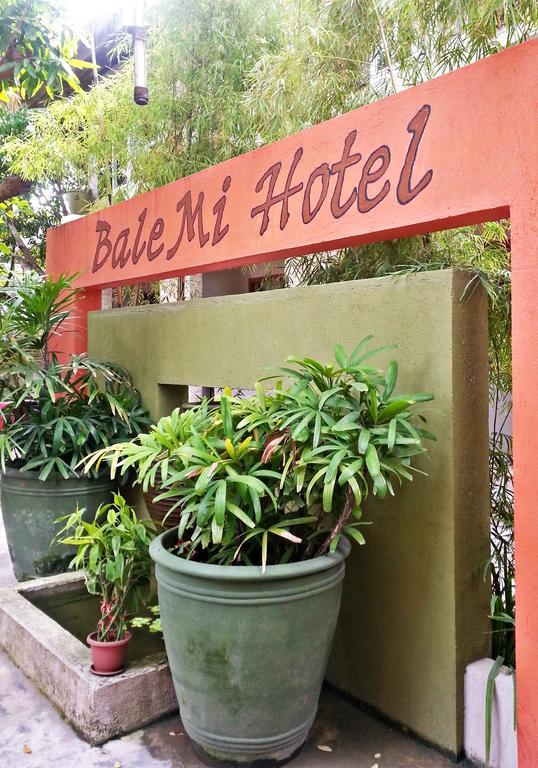 Bale Mi Hotel Balabag  Exterior photo
